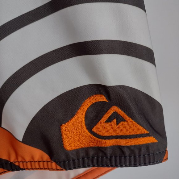 Quiksilver Cargo Side Pocket Embroidered Logo Brown Orange & White Board Shorts - Picture 5 of 11